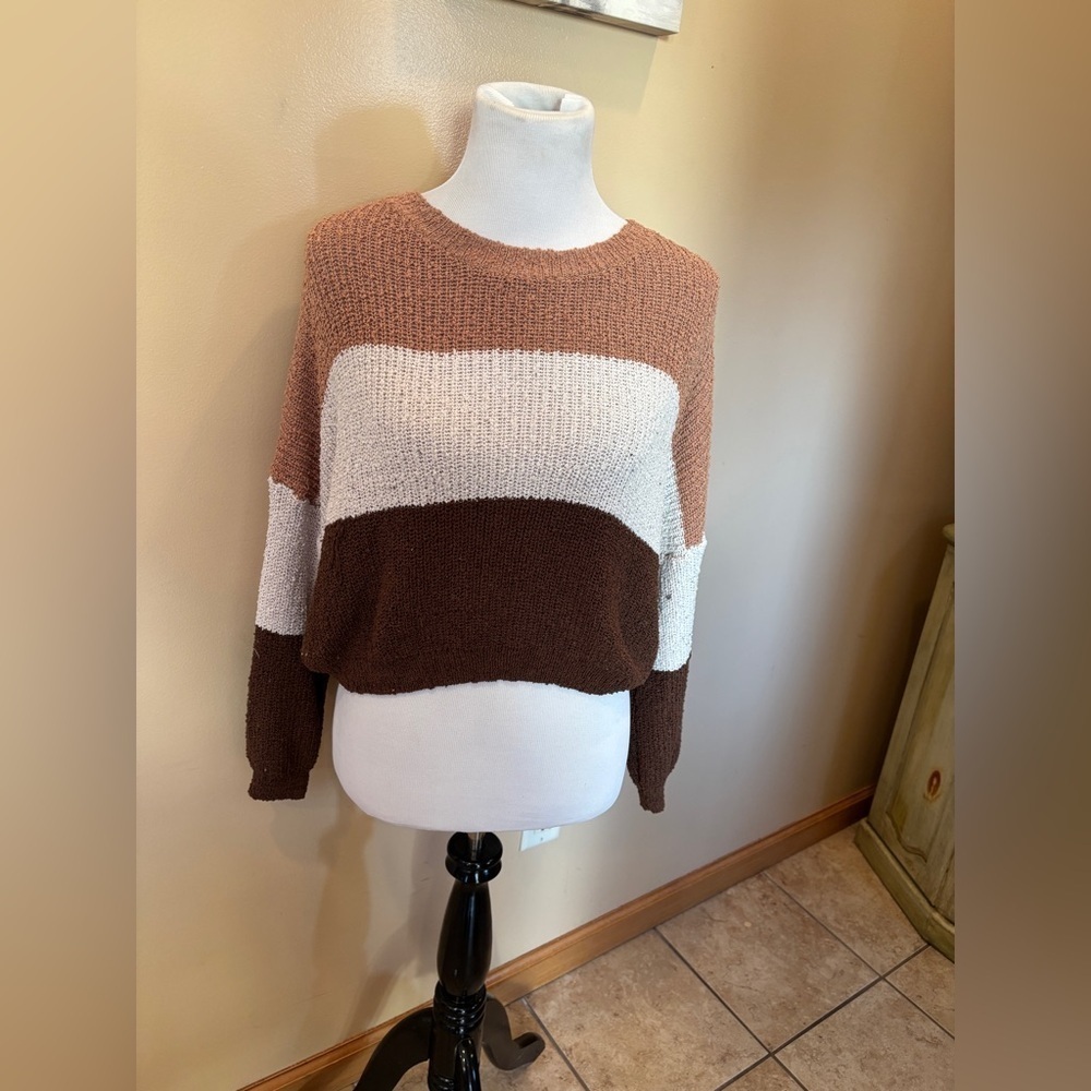 Debut Women’s Cropped Sweater Block Colors Size Medium